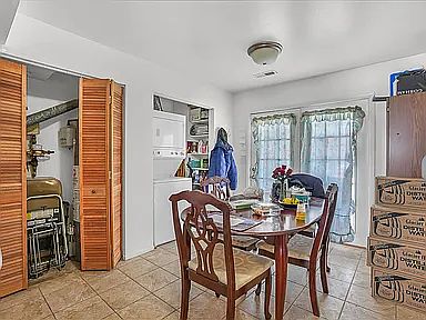 5th image of 2201 Sturdy Rd APT A