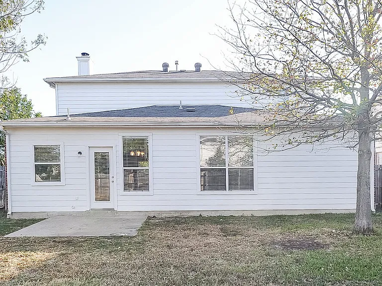 8300 Orleans Ln — Photo 17