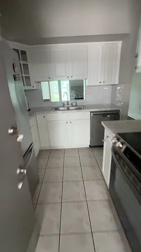 10811 Richmond Ave Photo 1