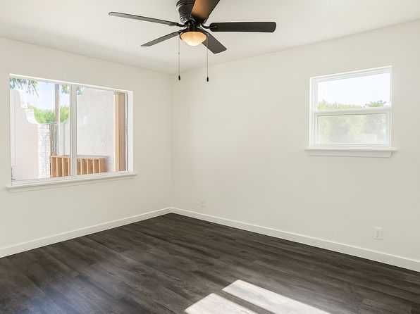 1152 S Quaker Ave #1-8