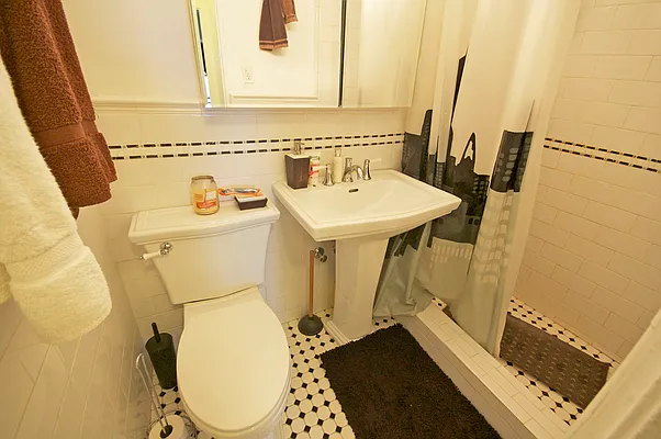 Sold by Lucien Perry | media 31