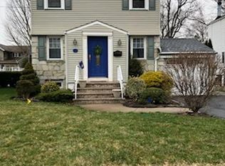 33 Colonial Dr, Clark, NJ 07066