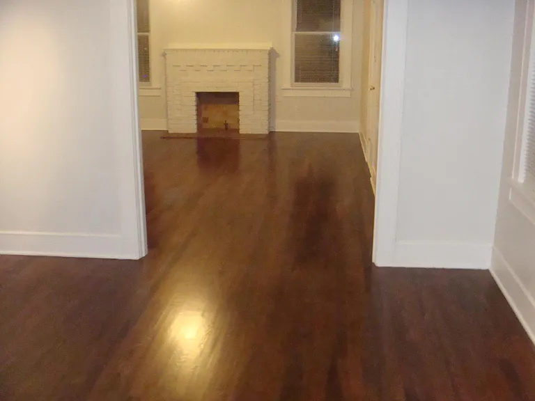 3210 Wabash Ave — Photo 2
