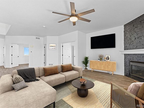 3rd image of 402 S County Road 129