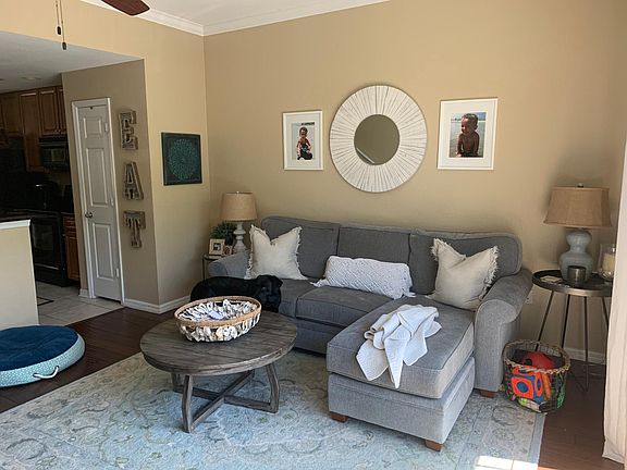 5th image of 9842 W Park Village Dr