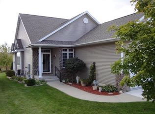 4629 Briarwood Dr, Cedar Falls, IA 50613