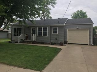 4732 Mayhew Ave, Sioux City, IA 51106