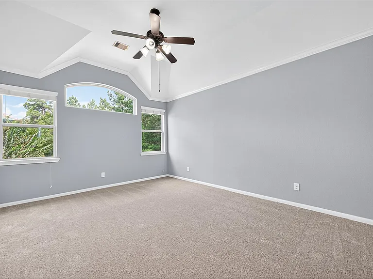 137 Cheswood Manor Dr — Photo 16