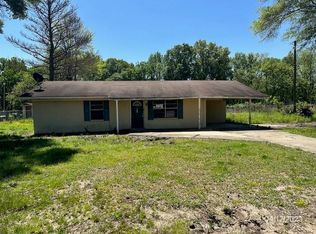 1152 Guerdon Rd, Greenville, MS 38701