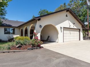 222 Oakview Dr, Roseburg, OR 97471