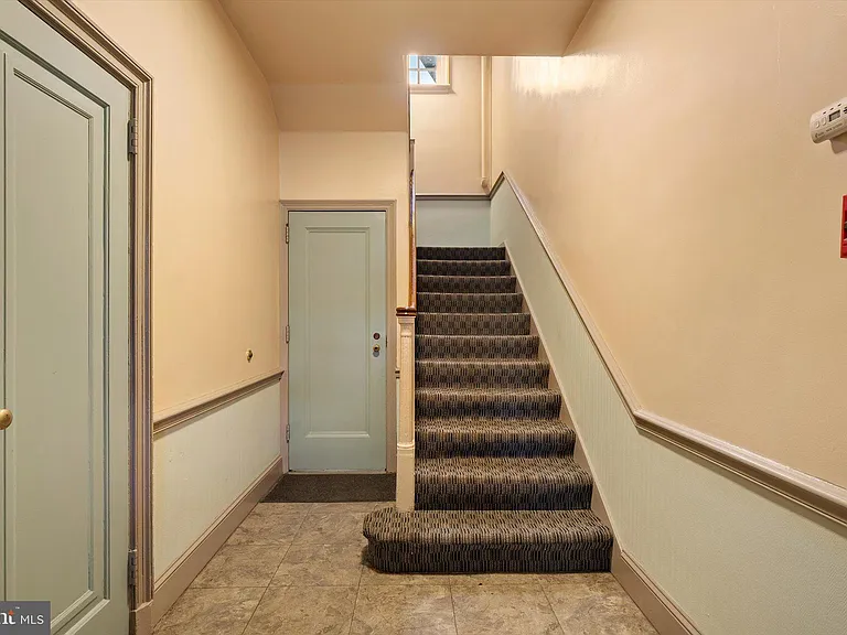 25 Palmer Sq W #A — Photo 5