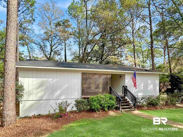 711 Cedar Ave, Fairhope, AL 36532