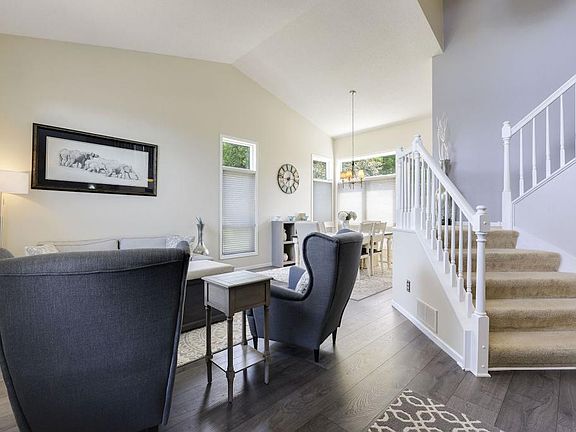 4th image of 3249 Meadow Brook Pl