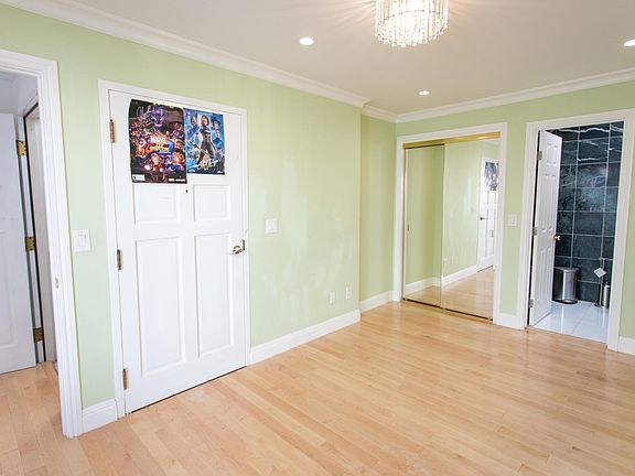 3rd image of 471 6th Ave APT 3