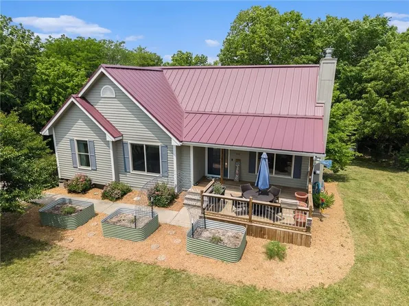 310 E Seybold Rd, Excelsior Springs, MO 64024