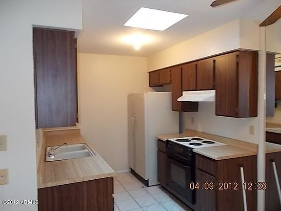 4th image of 8161 N 107th Ave Unit 118