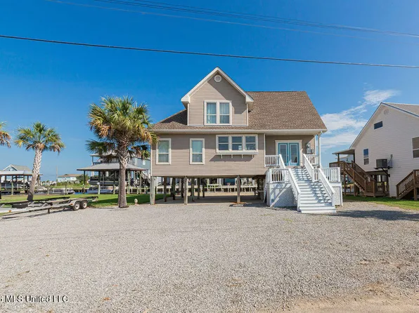 11057 Idaho St, Bay Saint Louis, MS 39520