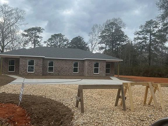 2nd image of 1396 Neal Rd