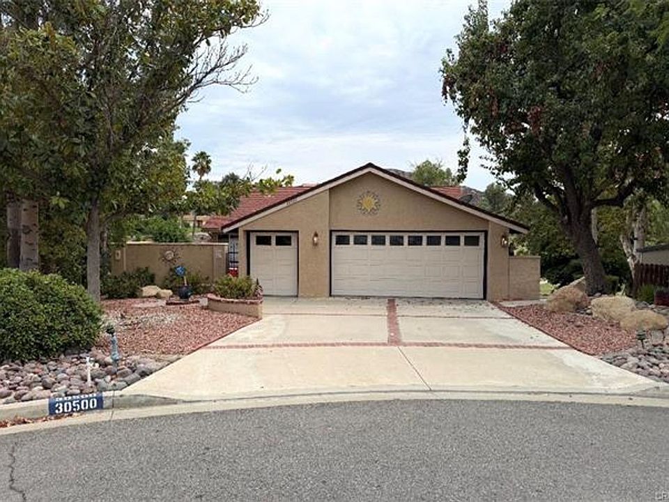 2nd image of 30500 Greenbriar Ct