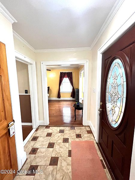 5th image of 2083 Plum Street