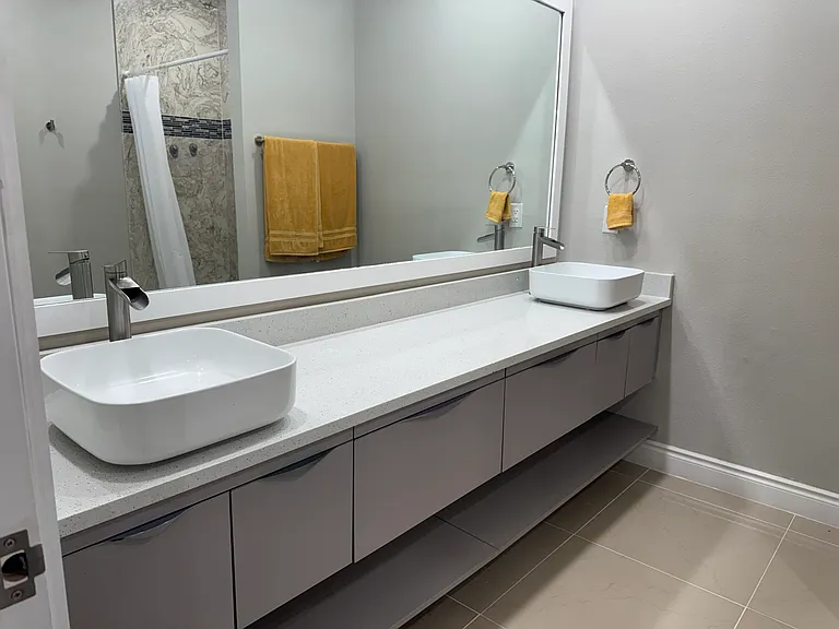 2037 Greenbriar Ter #2037 — Photo 10