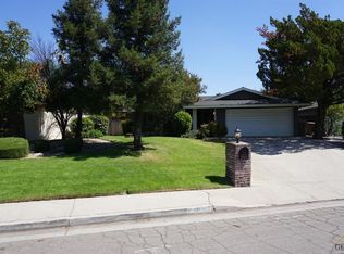1316 Lymric Way, Bakersfield, CA 93309