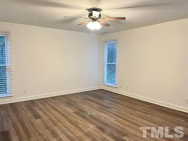 2112 N Hills Dr — Photo 20