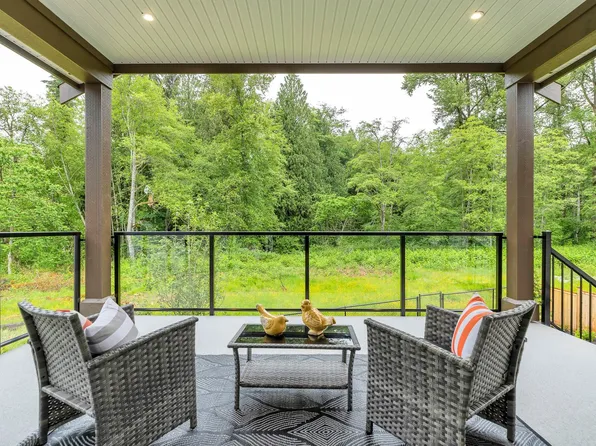 24427 Jenewein Dr, Maple Ridge, BC V2W 1H8