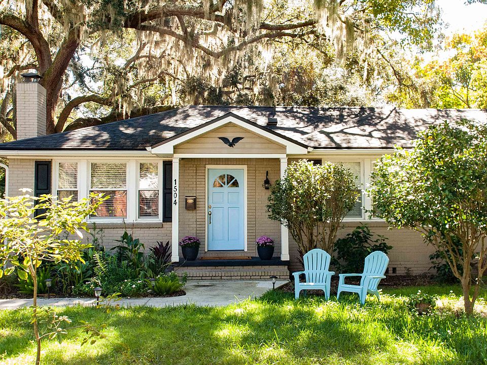 1st image of 1504 Peachtree Cir S