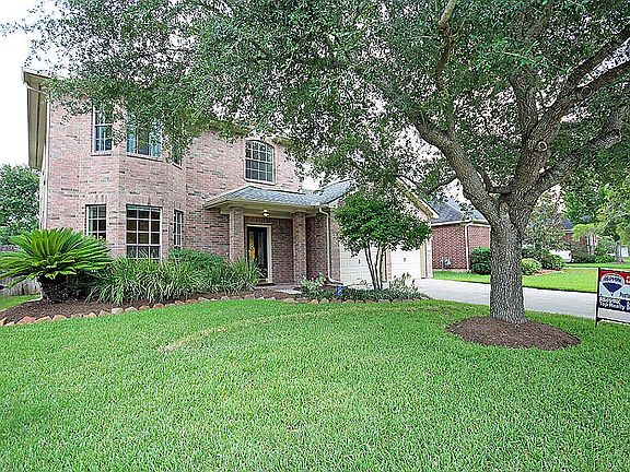 3rd image of 3723 Crescent Dr