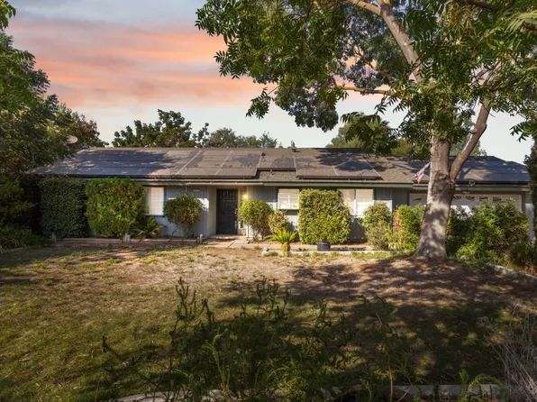 24379 Tropical Dr, Madera, CA 93638