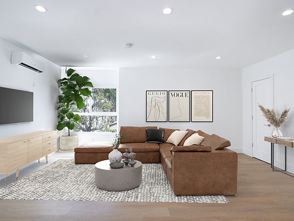 2nd image of 1747 N Kingsley Dr #2