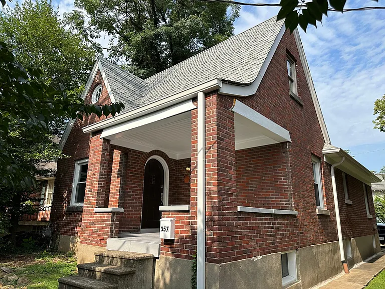 357 Hillcrest Ave — Photo 1