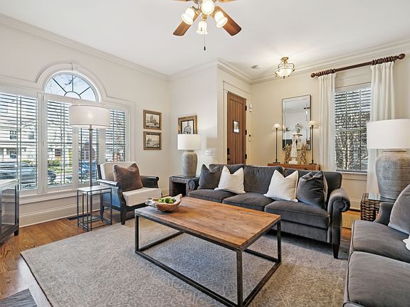 3rd image of 2709 Acklen Ave #A