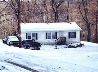 267 Upper Service Rd, Hookstown, PA 15050