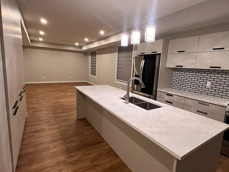 1371 Maxime St #A — Photo 2