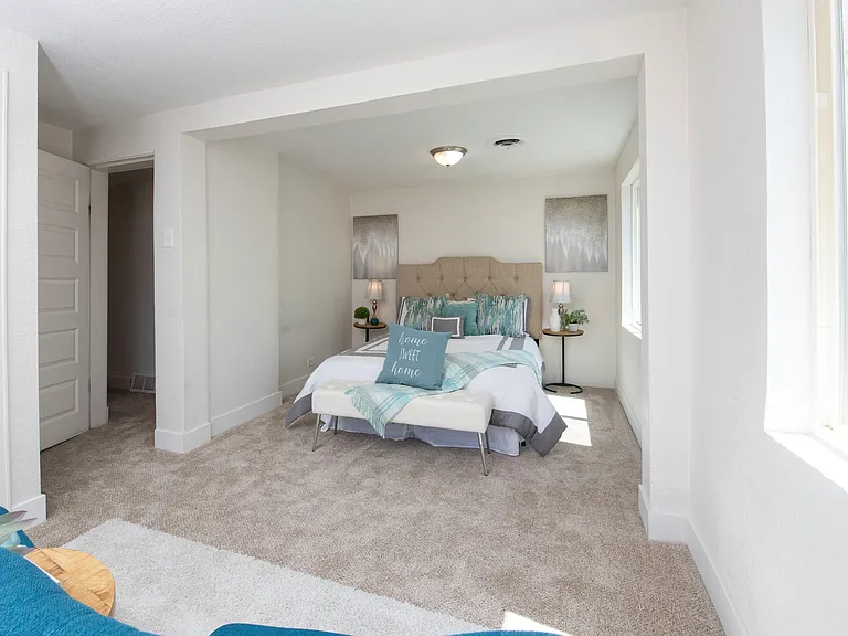 30 S Wolff St — Photo 14