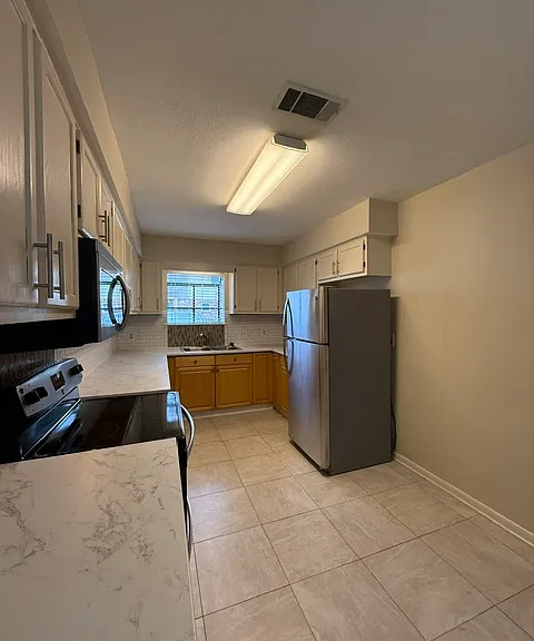 940 Central Ave #9-1 — Photo 4
