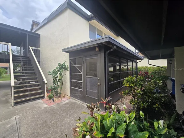 624 White Pine Tree Rd #5, Venice, FL 34285