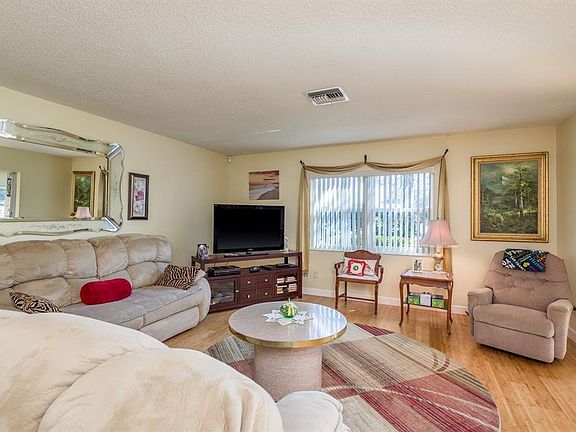 5th image of 3413 Rochelle Ct