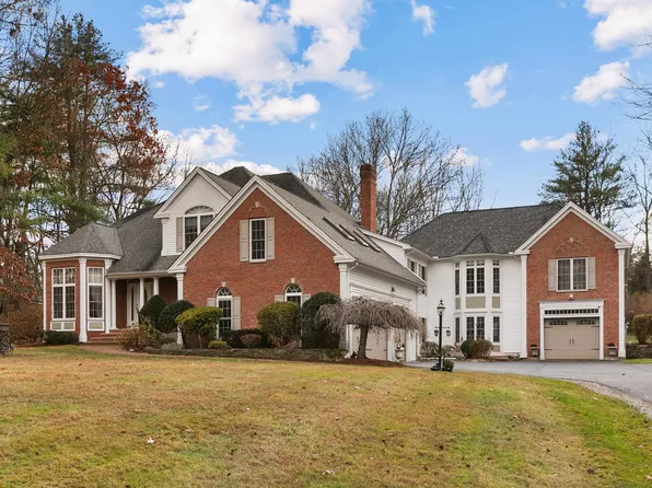 37 Brady Avenue, Salem, NH 03079