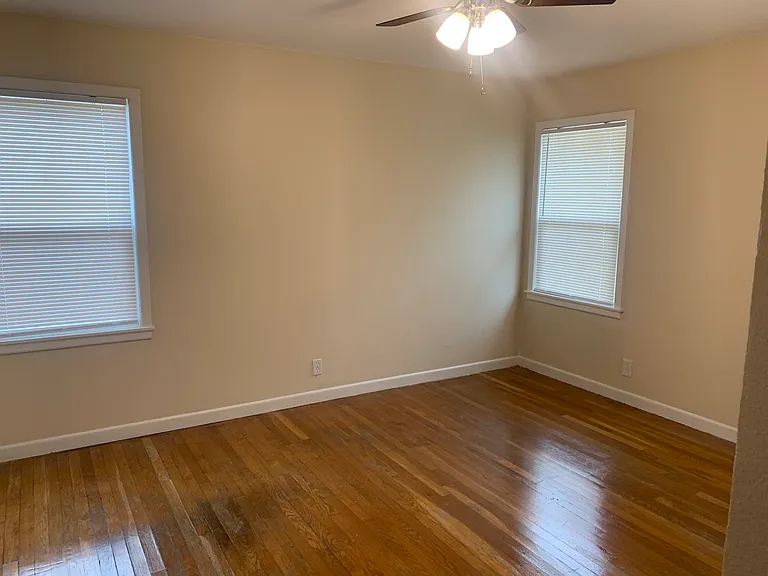 2467 Princeton Ave — Photo 6