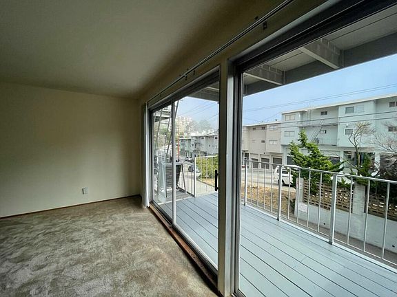 3rd image of 10 Crestline Dr APT 1