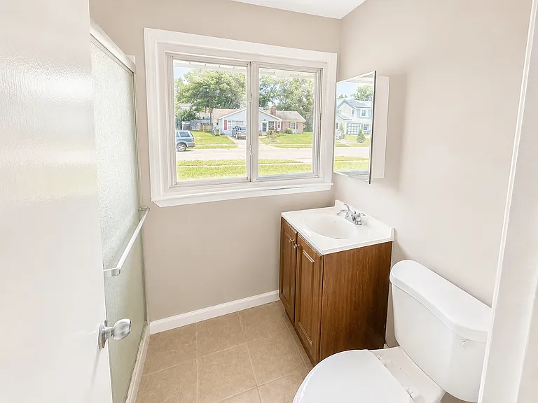 5 Shelbourne Ln — Photo 9
