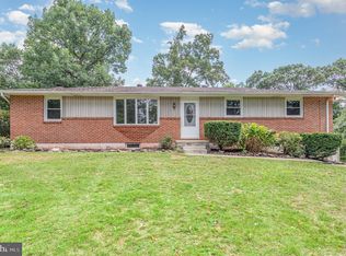 2611 Sky Top Trl, Dover, PA