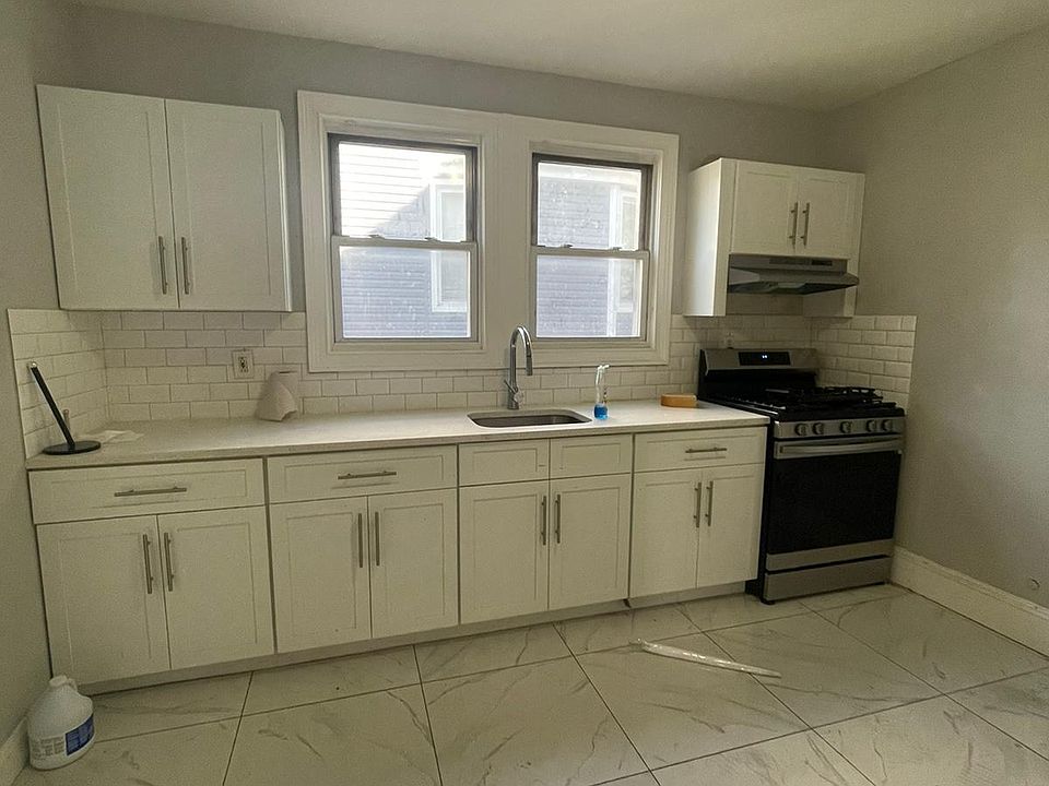 1st image of 162 4th Ave Floor 2
