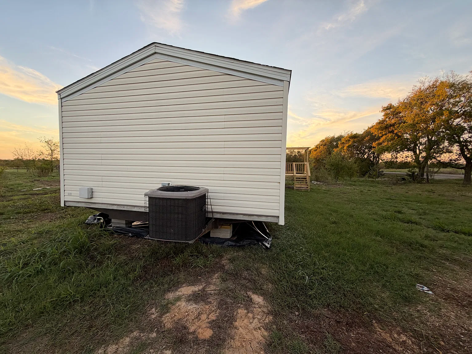 3 bed, 1072 sqft, $1,500 — Photo 2