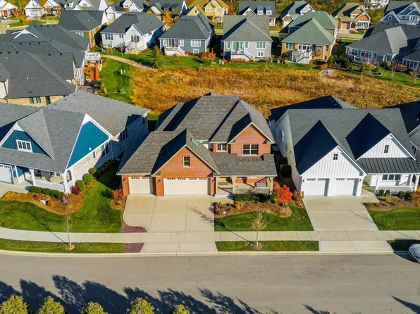 7244 Lakeside Cir, Burr Ridge, IL 60527