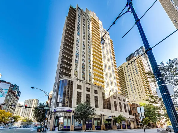 635 N Dearborn St APT 2103, Chicago, IL 60654