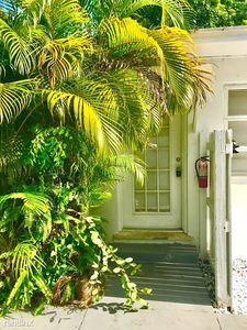 737 NE 16th Ave, Fort Lauderdale, FL, 33304
